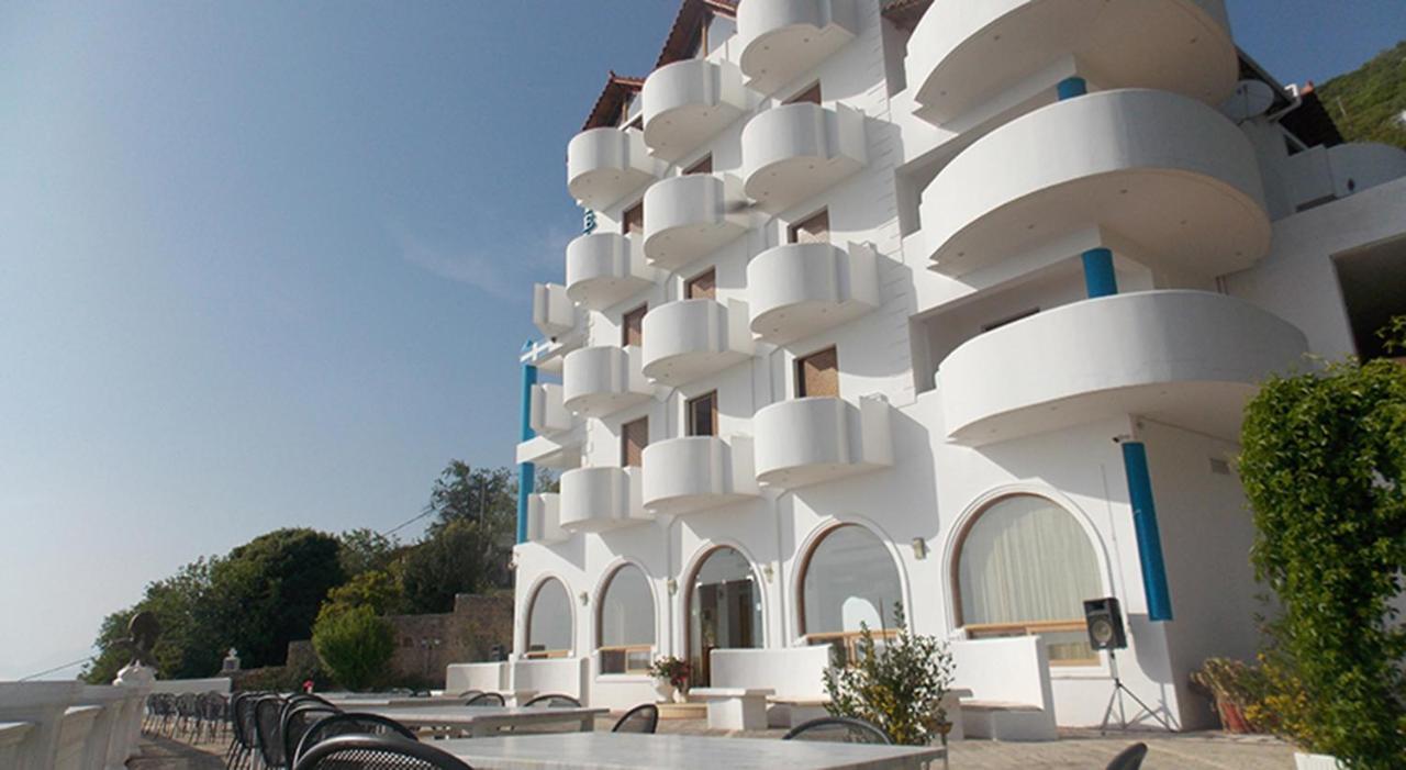 Paradise Lukova Hotel Lukovë Exterior foto